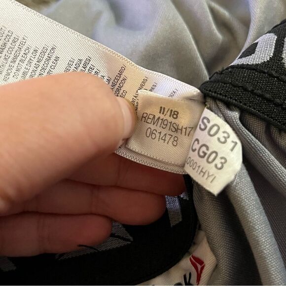 Reebok Colorblock Athletic Basketball Shorts Gray Black Small - Picture 2 of 6